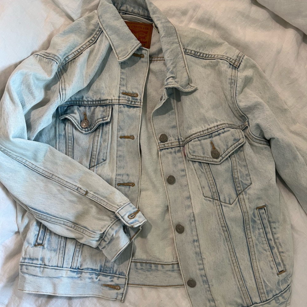 Levis jean jacket